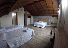 Hotel Hola 5