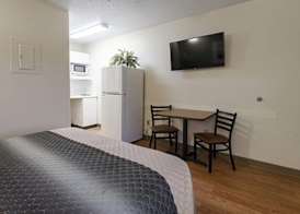 Suburban Studios Winston Salem-University Parkway 3
