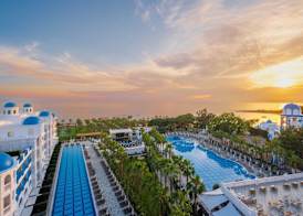 Rubi Platinum Spa Resort & Suites 2