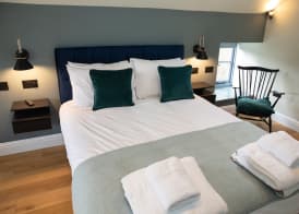 The Nog Inn 5