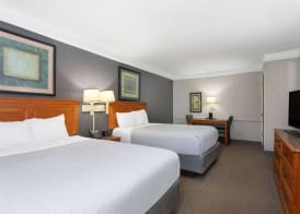 La Quinta Inn by Wyndham Pensacola 3