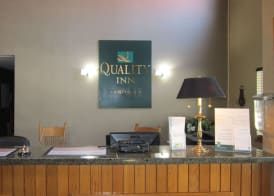 Quality Inn Nashville - Bloomington 2