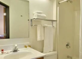 Super 8 by Wyndham Morgantown 4