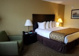 Best Western Crossroads Inn 4