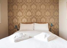 Sophisticated Edinburgh Apartment in City Centre 5