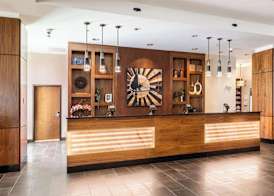 Drury Plaza Hotel Dallas Arlington 2