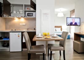 Appart'hôtel Odalys City - Tours Le Jardin des Lettres 3