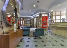 Hotel Arangues 5