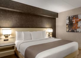 Days Inn by Wyndham Toronto West Mississauga 4