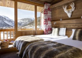 Hotel Ski Lodge 2