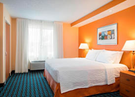 Fairfield Inn & Suites by Marriott State College 5