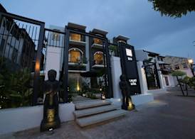 1825 Gallery Hotel 2
