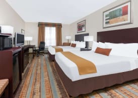 Baymont by Wyndham Henderson 5