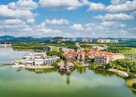 DoubleTree by Hilton Putrajaya Lakeside 4
