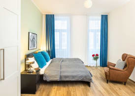Jimmy's Apartments Emerald 4
