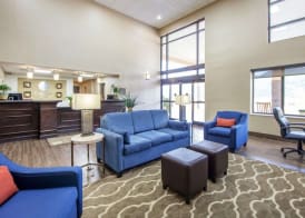 Comfort Inn at Royal Blue 2