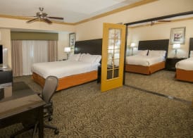 Holiday Inn Express & Suites BAKERSFIELD CENTRAL by IHG 5
