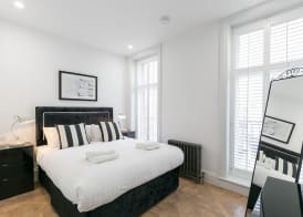 Urban Chic - Shaftesbury 5