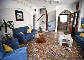 Holiday Beach Resort Santorini 3