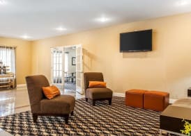 Quality Inn 4