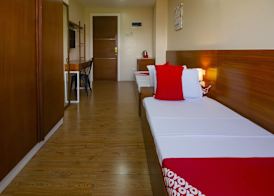 Super OYO 832 The Teepee Place Hostel & Residence Inn 4