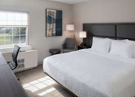 Holiday Inn Express St. Albans by IHG 3