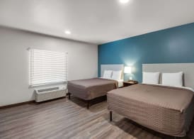WoodSpring Suites Bakersfield Airport 5