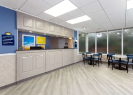 Days Inn by Wyndham Melbourne 3