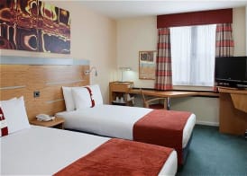 Holiday Inn Express CARDIFF BAY by IHG 3