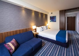 Holiday Inn Express LISBON - ALFRAGIDE by IHG 2