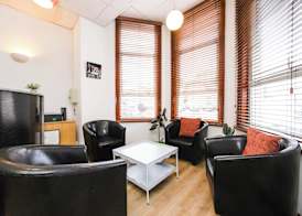 Arinza Hotel, London Ilford 3