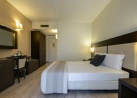 Hotel Executive 4