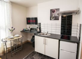 Snooze Apartments Flat 51 2