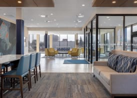 Holiday Inn Express & Suites St Thomas 2