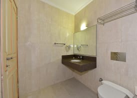 Tropicana Beach Hotel 5