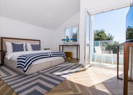 Seafront Luxury Apartments Fun 5