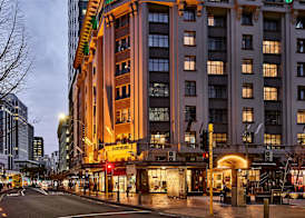 DoubleTree by Hilton Wellington 3