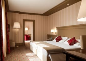 Hotel De La Paix 4