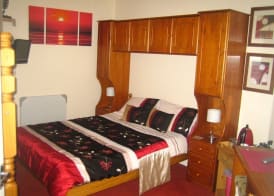 Gleneagles Guest House 2