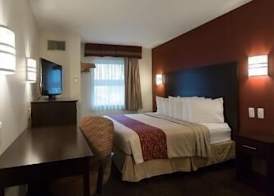 Travelodge by Wyndham Romulus Detroit Airport 3