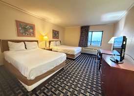 Norwood Inn & Suites By BlissPoint 4