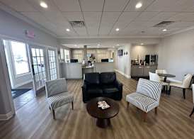 Days Inn by Wyndham Adel I-75 2