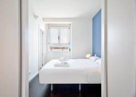 Port Forum Apartments by Olala Homes 2