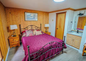 Helmcken Falls Lodge Cabin Rooms and RV Park 4