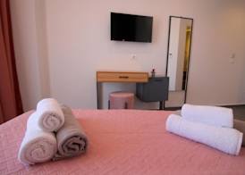 Blue Eye Hotel 5