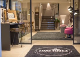 TWO TIMEZ - Boutique Hotel - with AC 5