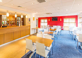 Travelodge Stansted Great Dunmow 4