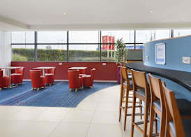 Ramada Encore by Wyndham Doncaster Airport 4