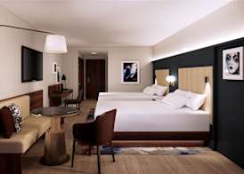 DoubleTree by Hilton North Vancouver 3
