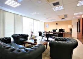 GK Airport Suites - Free Shuttle by GK Hospitality Group 3